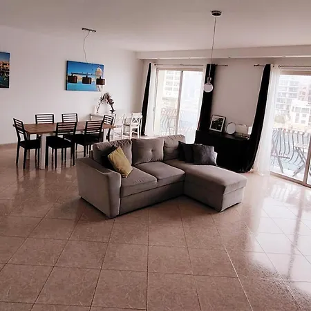 The Signature - Sea View 13 Saint Julian's