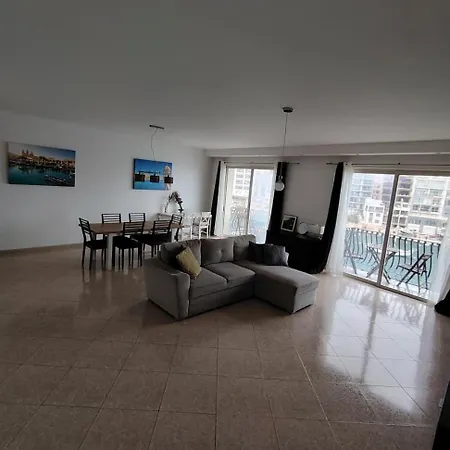 The Signature - Sea View 13 *